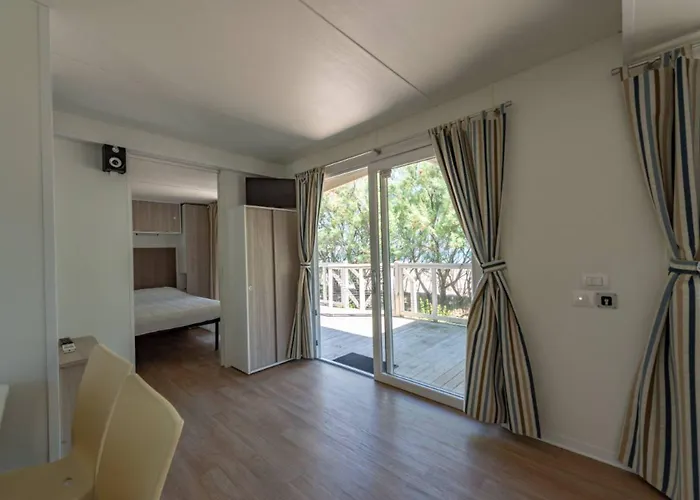 Stork Village Roseto Degli Abruzzi