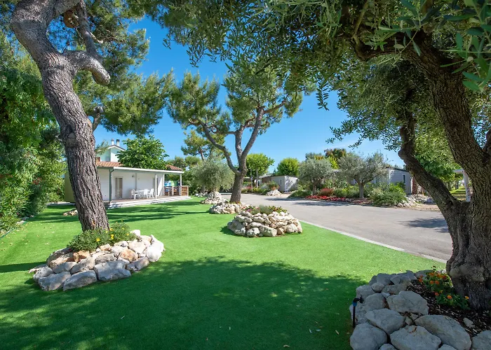 Stork Village * Roseto Degli Abruzzi