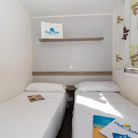 Feriehus Stork Village *