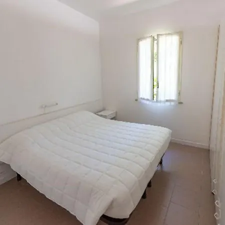 Дом отдыха Stork Village Розето-дельи-Абруцци